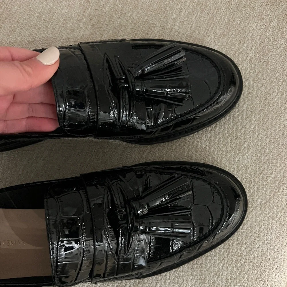 Stuart Weitzman Patent Leather Adrina Loafer with Tassle - Picture 4 of 5